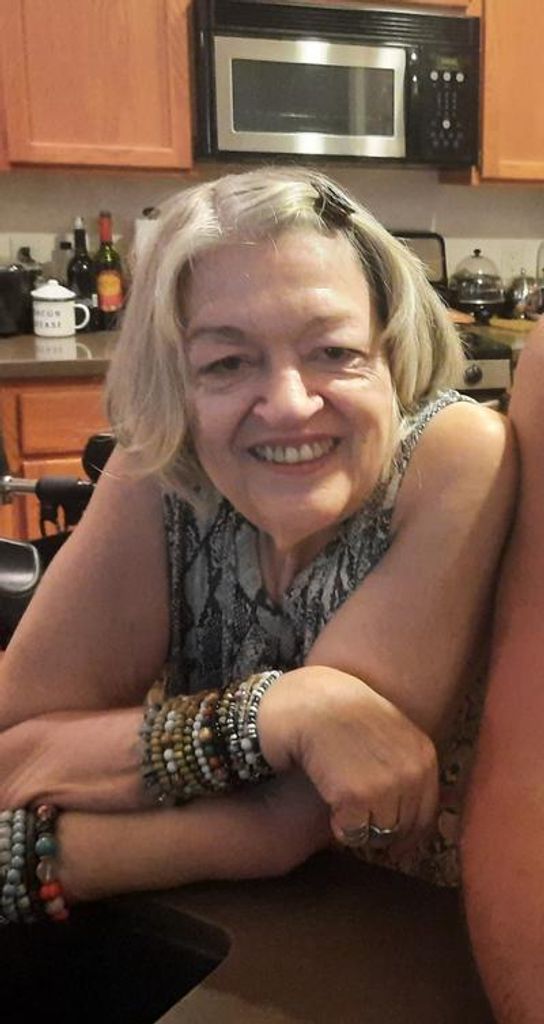 Lorrie Lee Lowe Profile Photo