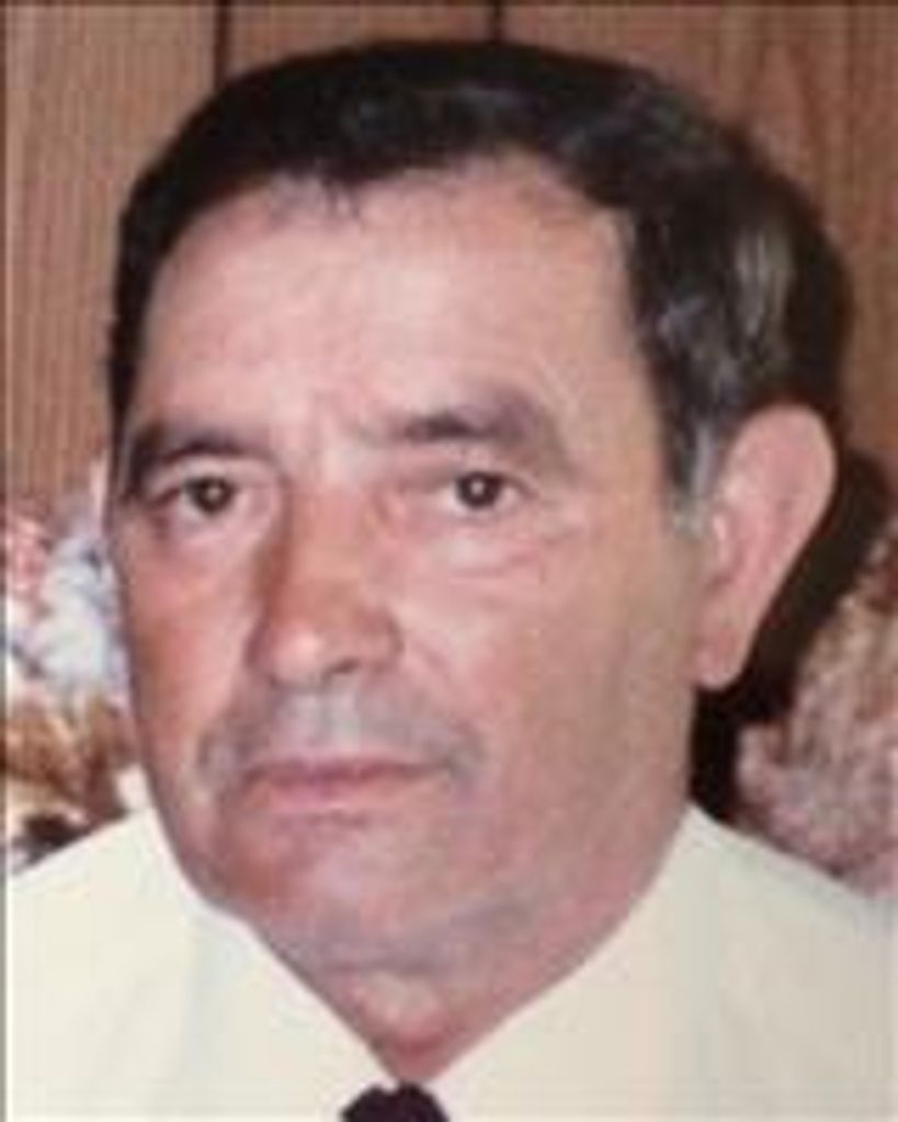 Daniel F. Dos Santos