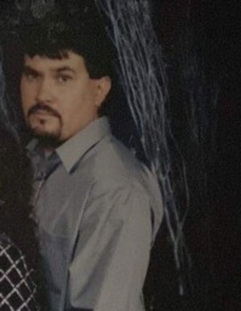 Robert Cepeda Profile Photo