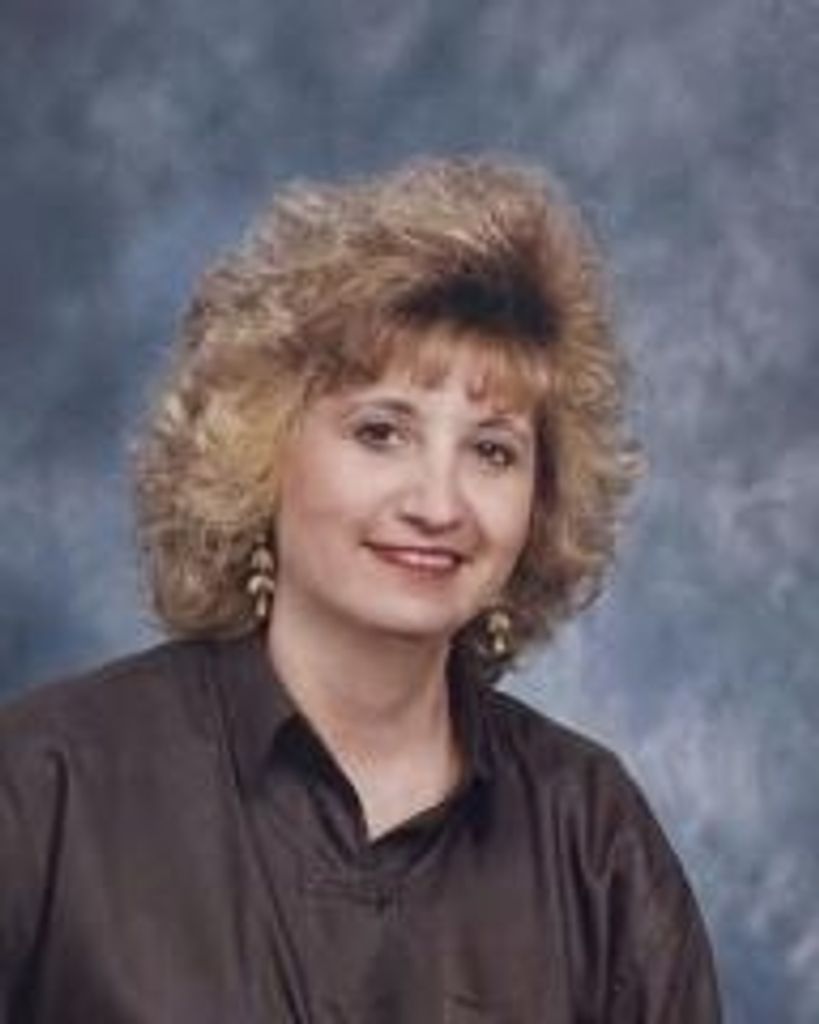 Donna Lyn Cross Profile Photo