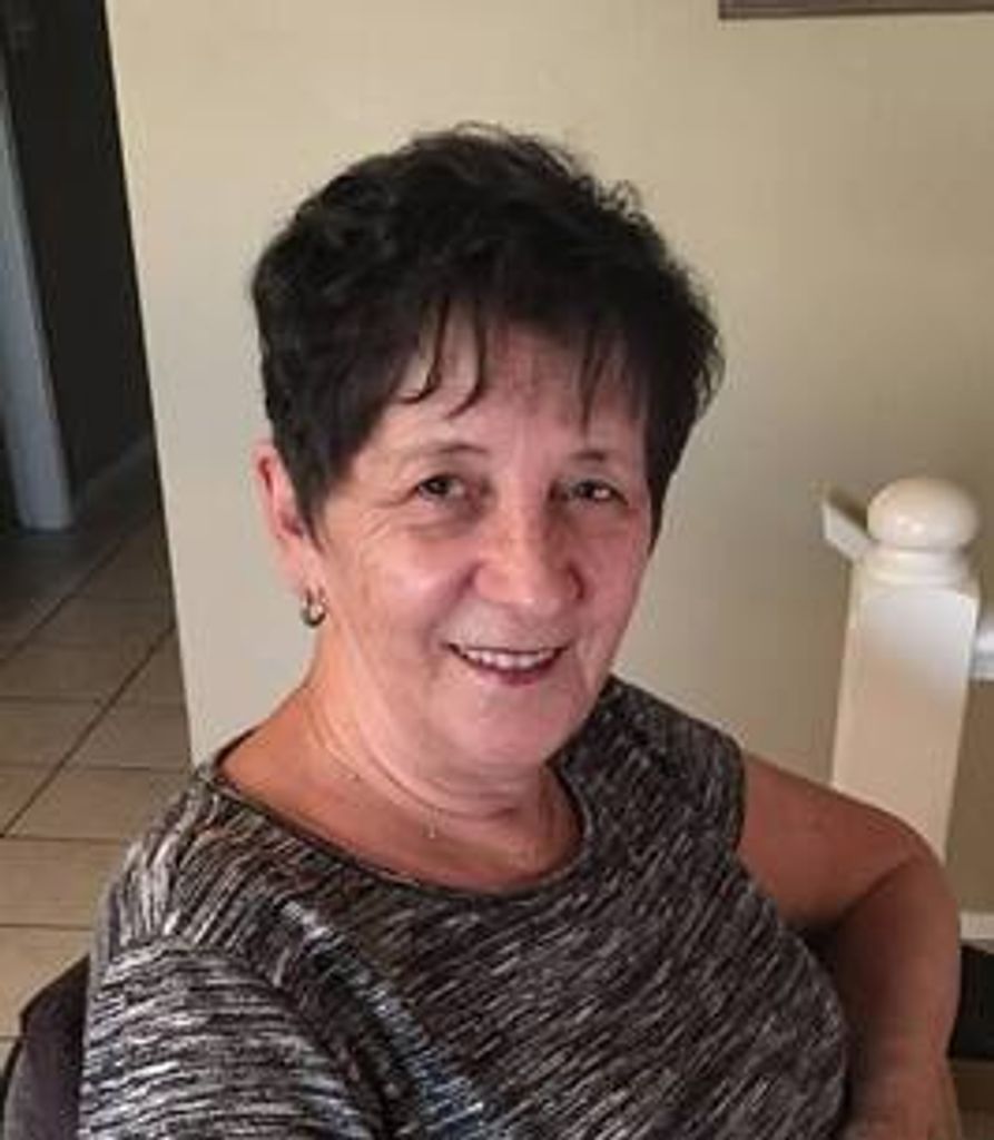 Louise Behl Profile Photo