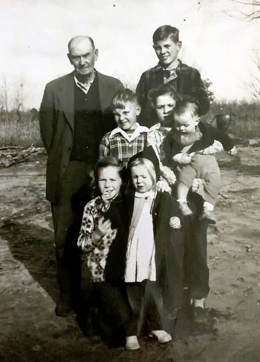 Bobby Leroy Skinner photo gallery thumbnail 53 of 64