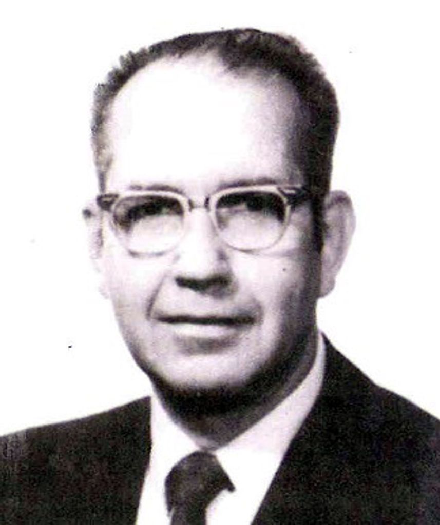 Robert F Banwarth