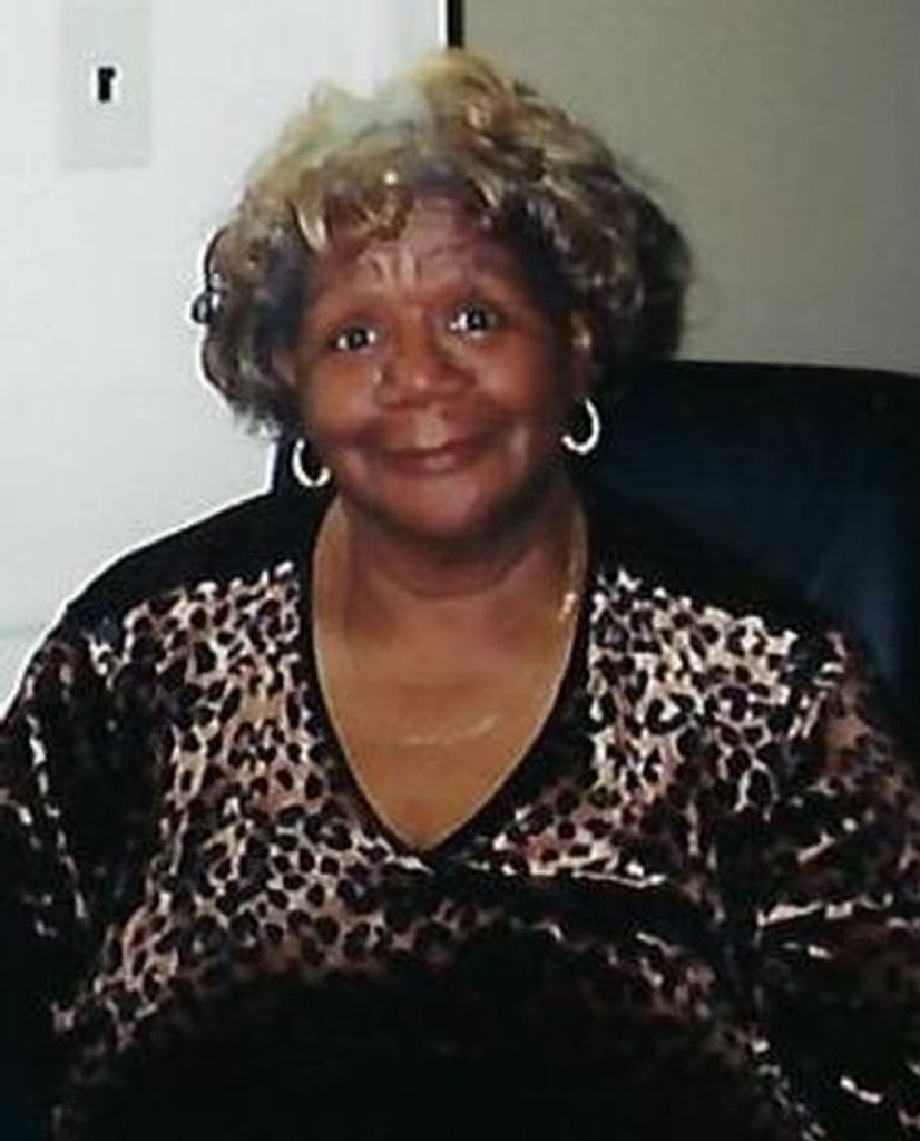 Amy Lois Smith Profile Photo