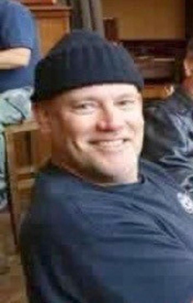 Thomas Gordon "Gordie" Mathew Profile Photo