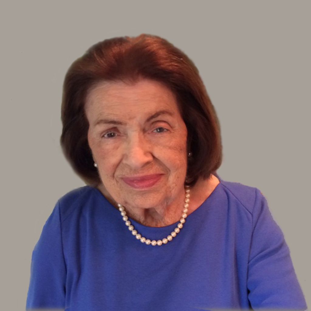 Carmel (Izzi)  Mackey Profile Photo