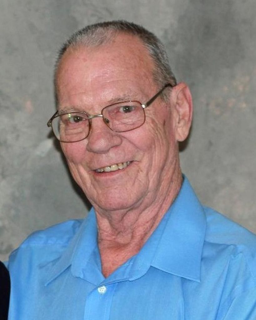 Robert Louis Meyer Profile Photo