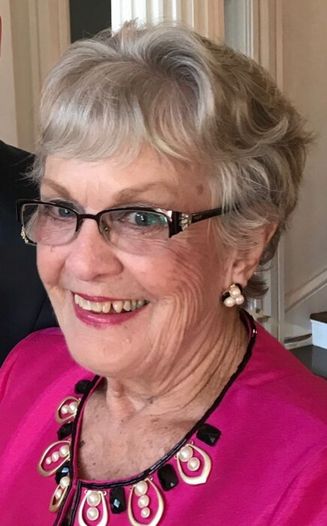 Patricia Gayle (Hogan)  Dicola