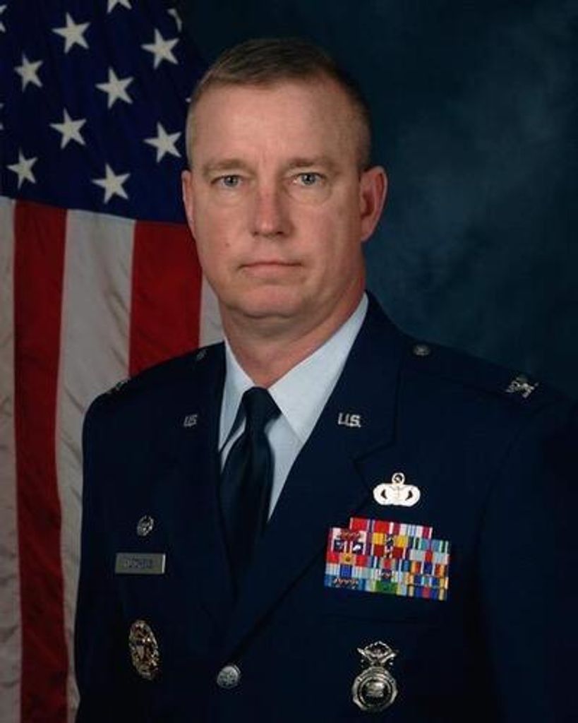 Stephen Lee Hutchens Sr. Profile Photo