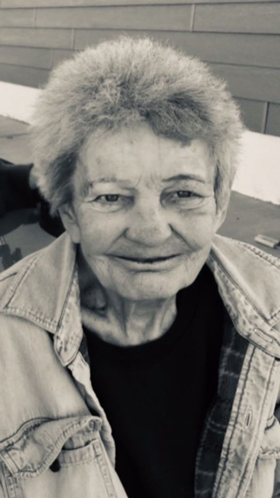 Esther "Det" Valeria (Sheldon)  Klette