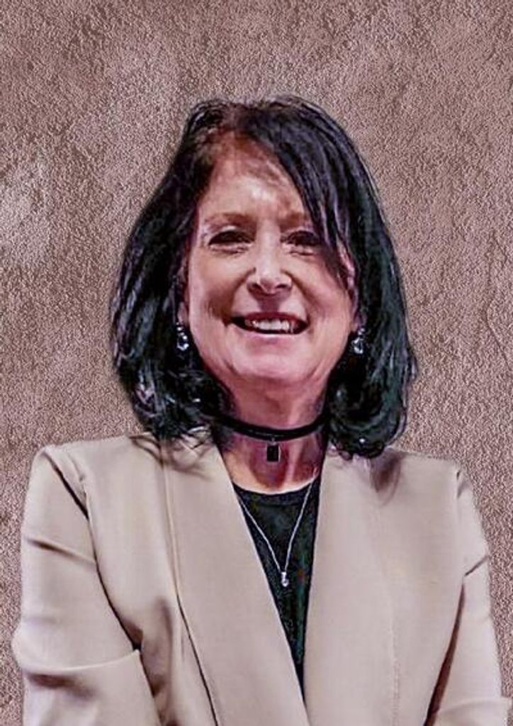 Alice Sanders Profile Photo