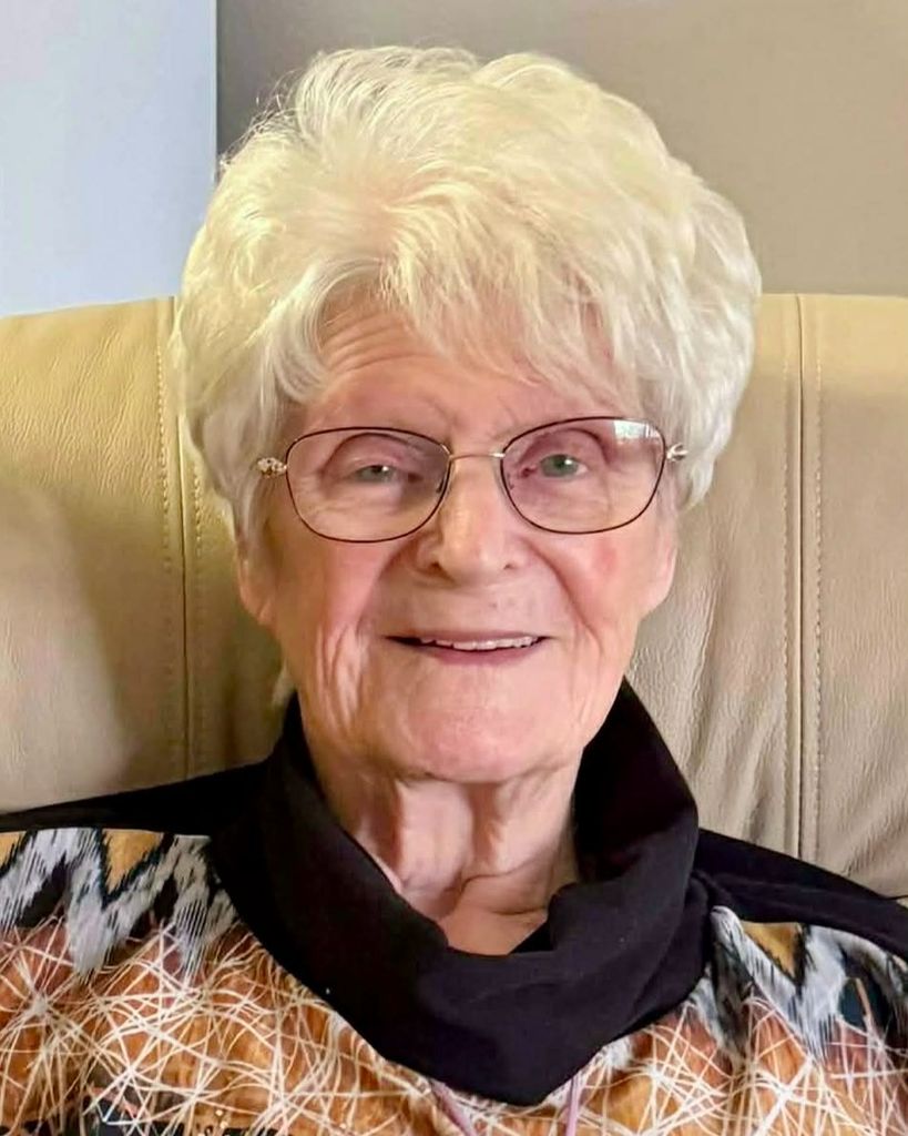 Eleanor "Ellie" Horachek