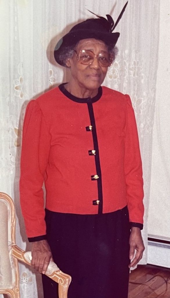 Desdie E. Farquharson