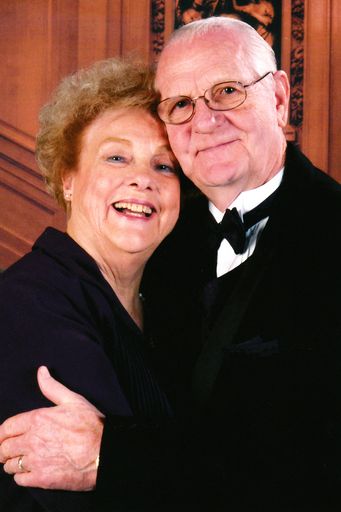 Marlene Giles photo gallery thumbnail 12 of 40