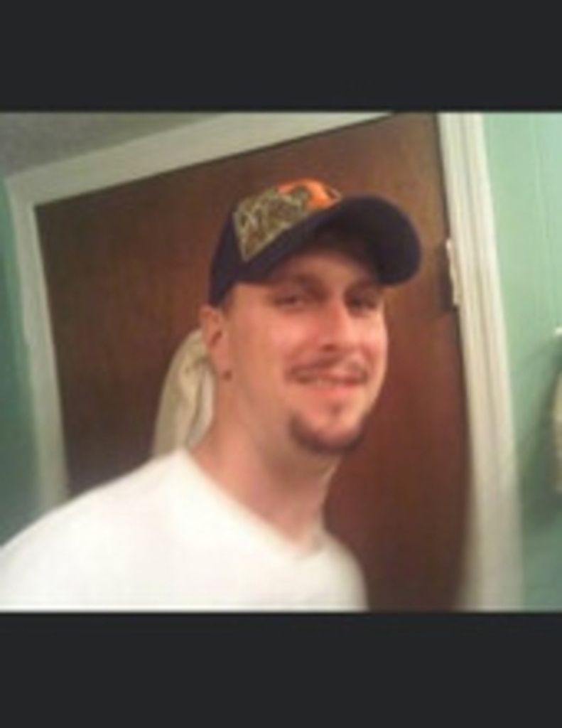Johnny Quilliams Jr. Profile Photo