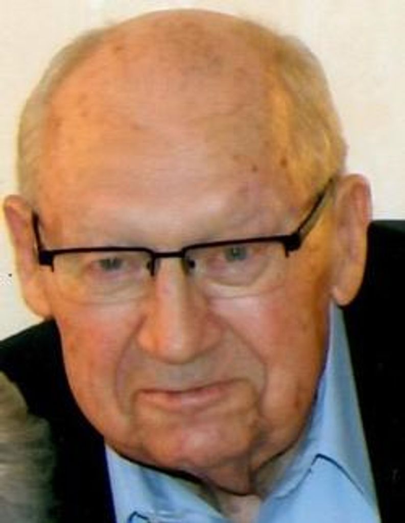 Martin Louis Hampel Profile Photo