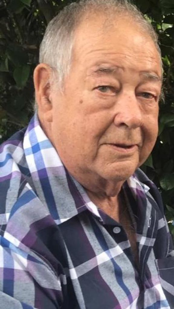 Adrian Lovett Phillips Profile Photo