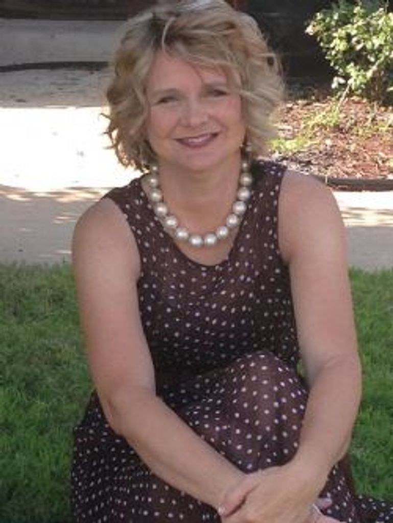 Christy Leigh Summers