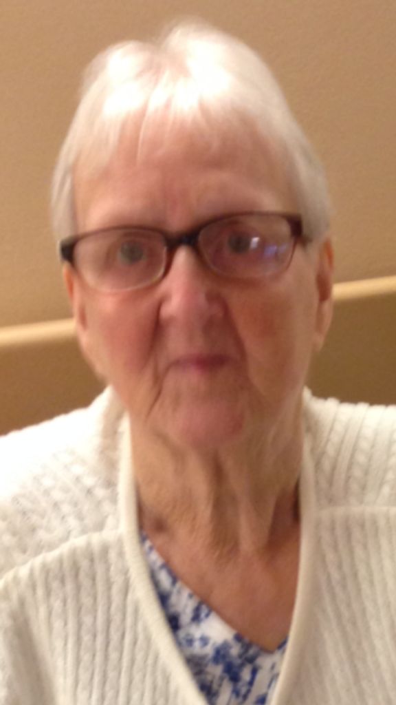 R Lucille Macwilliams