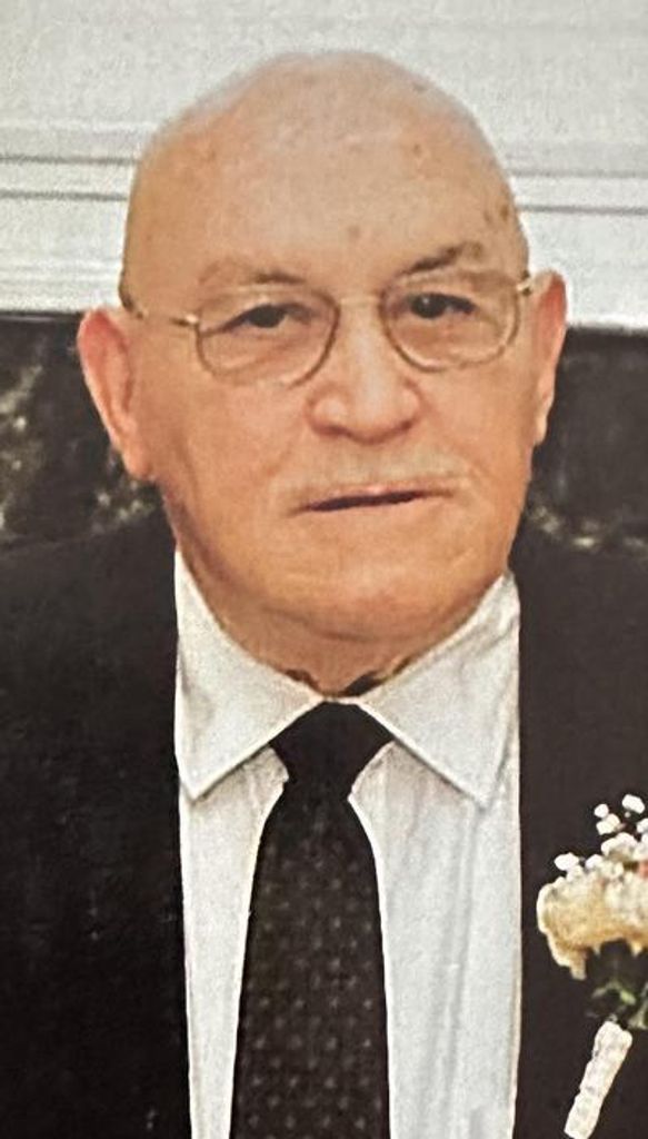 Luis Alvarez Profile Photo