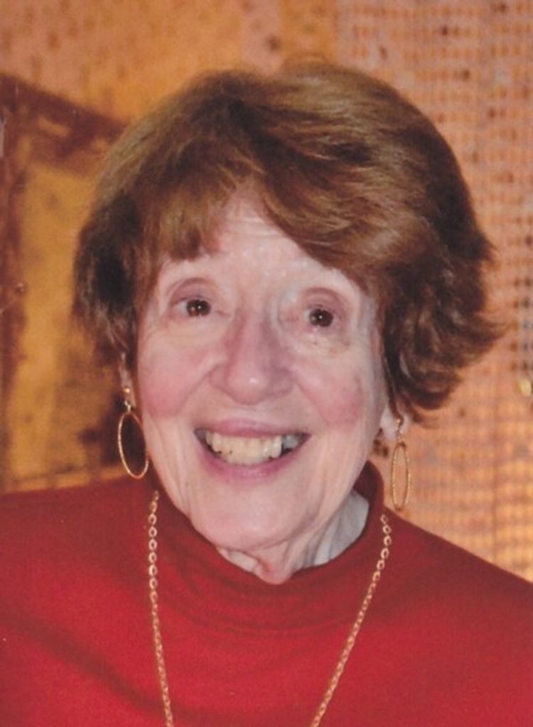 Elena Langlois Profile Photo