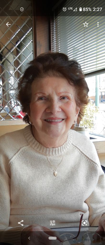 Mary M. Dalessandro (Nee Hellwarth)