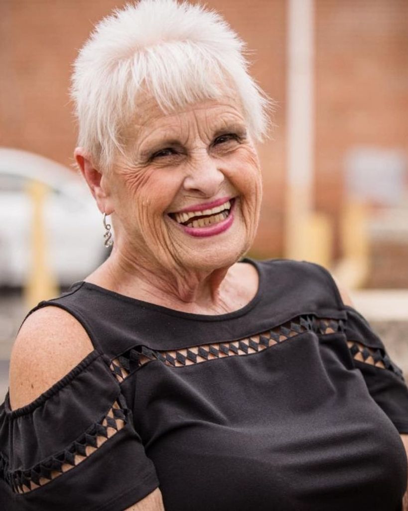 Lois Fay Jones