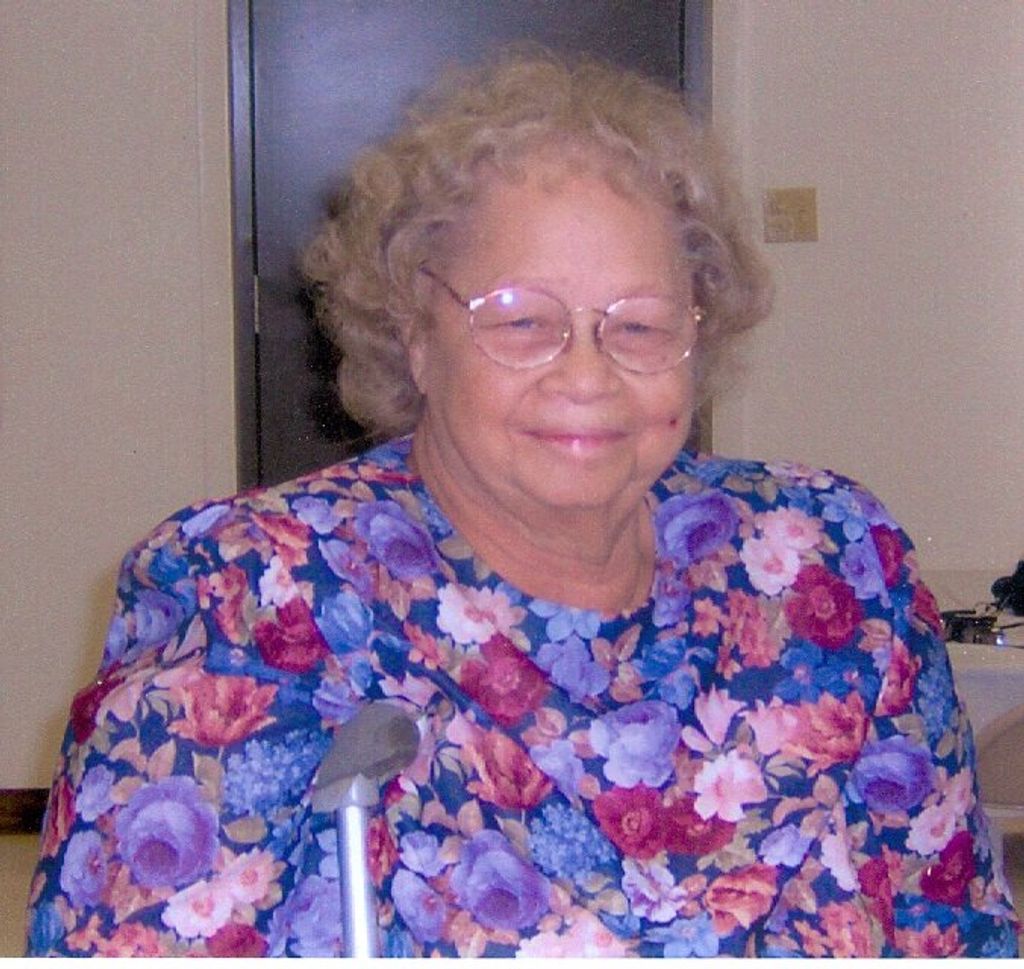 Gwendolyn Mae Schlichenmayer