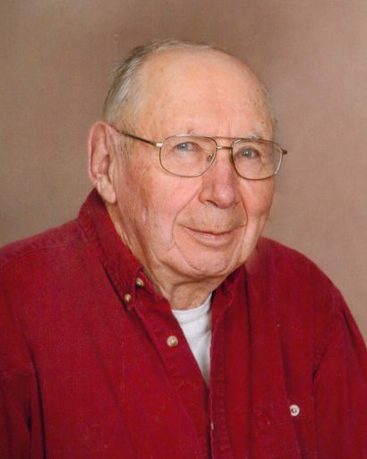 Laverne Dennis Hauge's obituary image