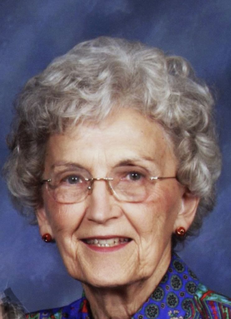 Lorraine Dye Profile Photo