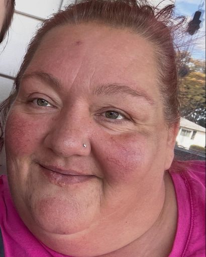 Angela Hett Profile Photo