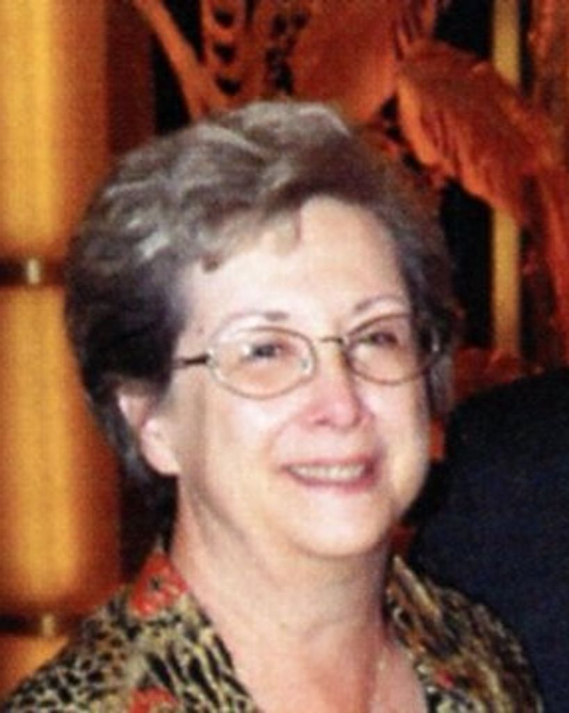 Suzanne Heath Phillips Profile Photo