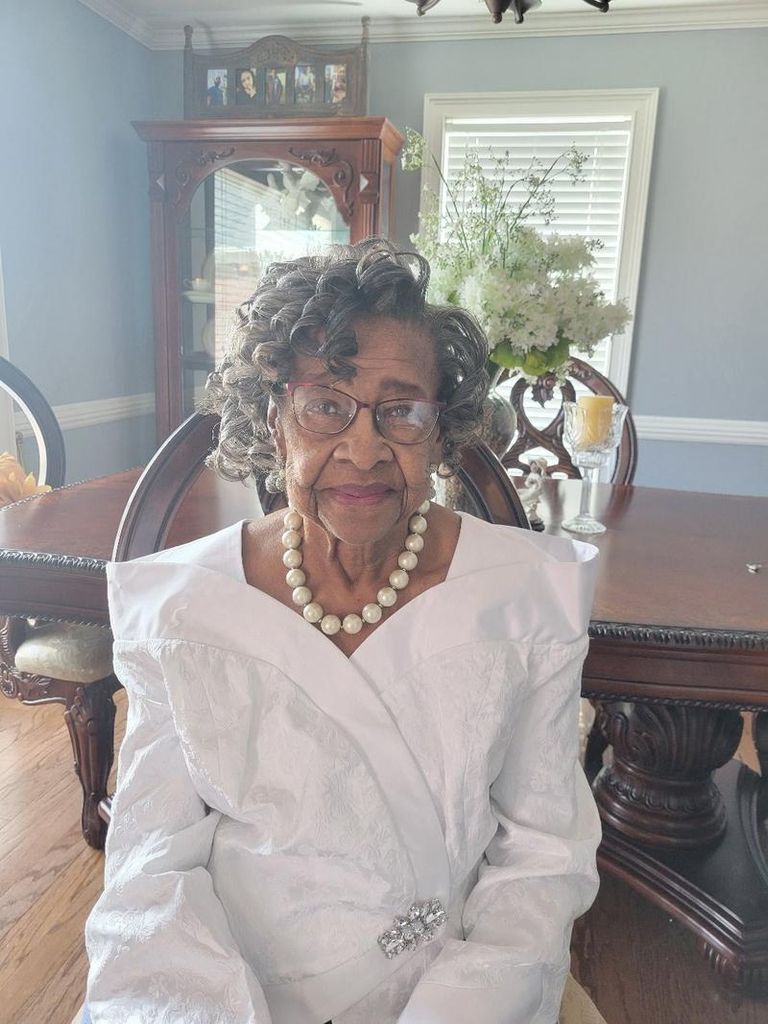 Mrs. Gloriastine Murphy