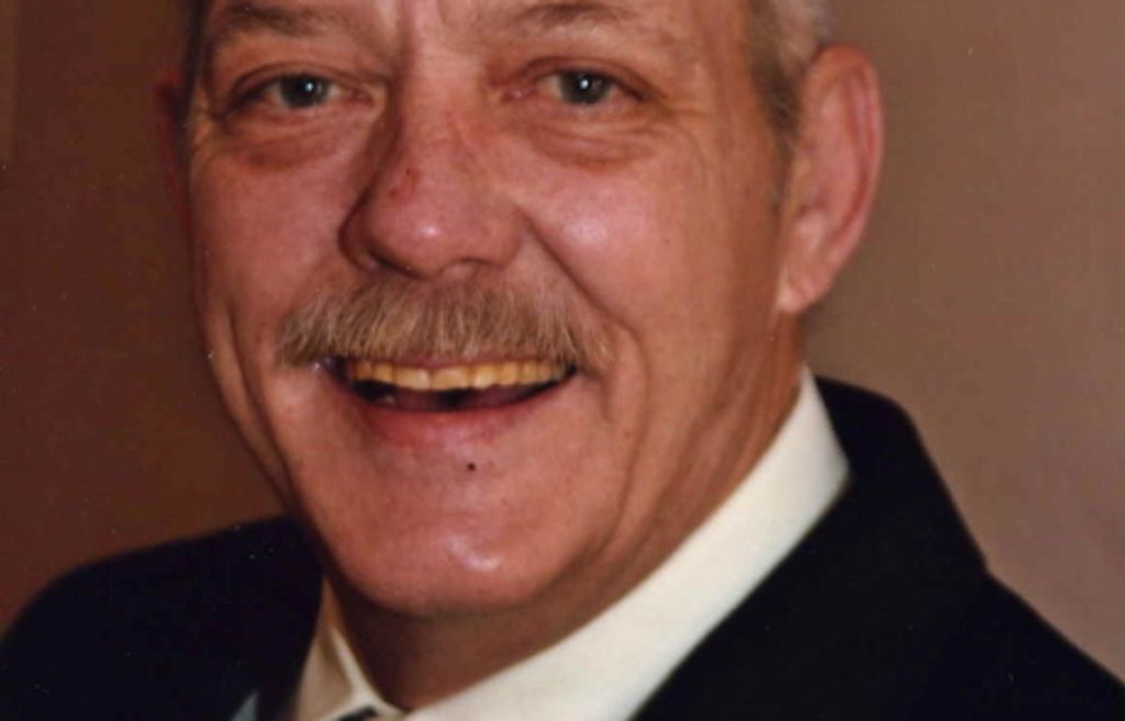 Raymond  Hoefelmann