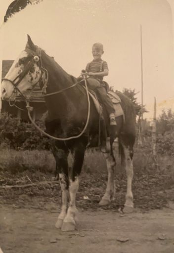 Jerry Wilkie Barnes photo gallery thumbnail 10 of 56
