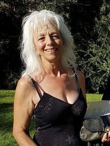 Anita Johnson photo gallery thumbnail 3 of 7