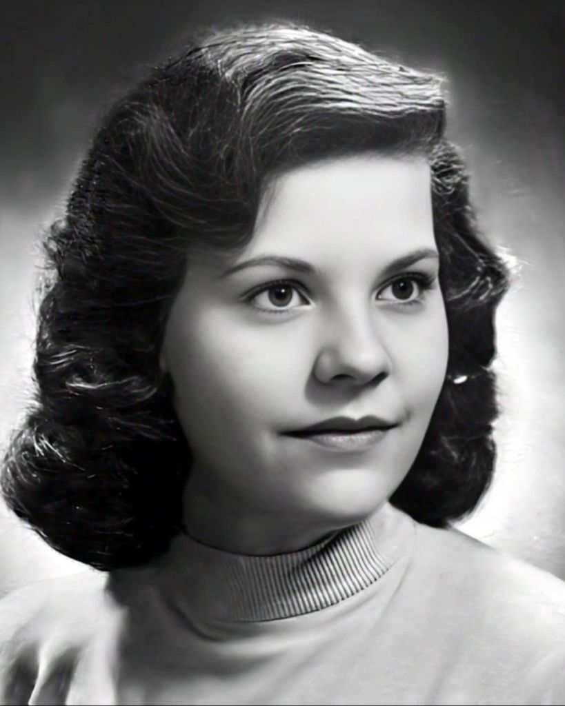 Janet Marie Regec