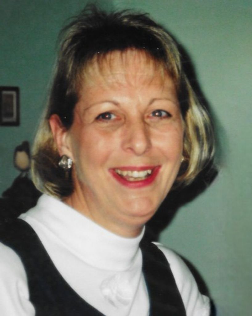 Lynn Marek Groske