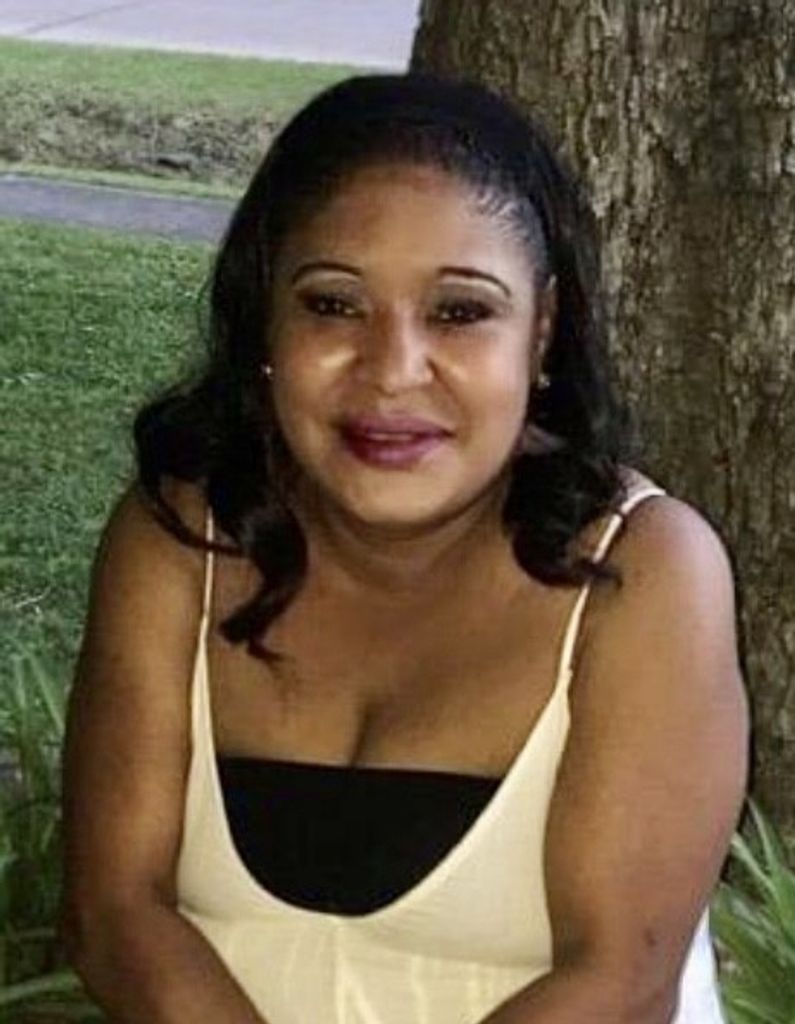 Yanesia Vining Profile Photo