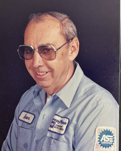 Elmer Renz's obituary image