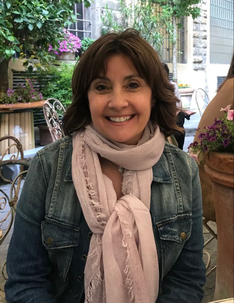 Paula Mackenzie Profile Photo