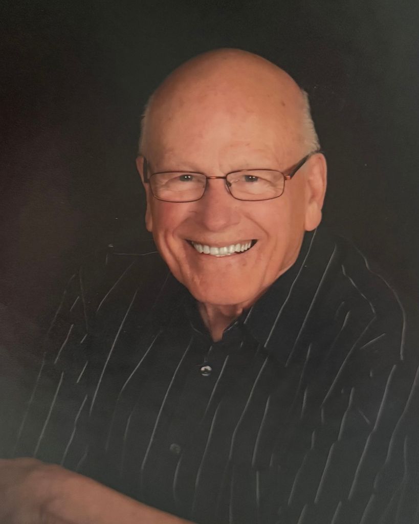 Robert Holsten Profile Photo