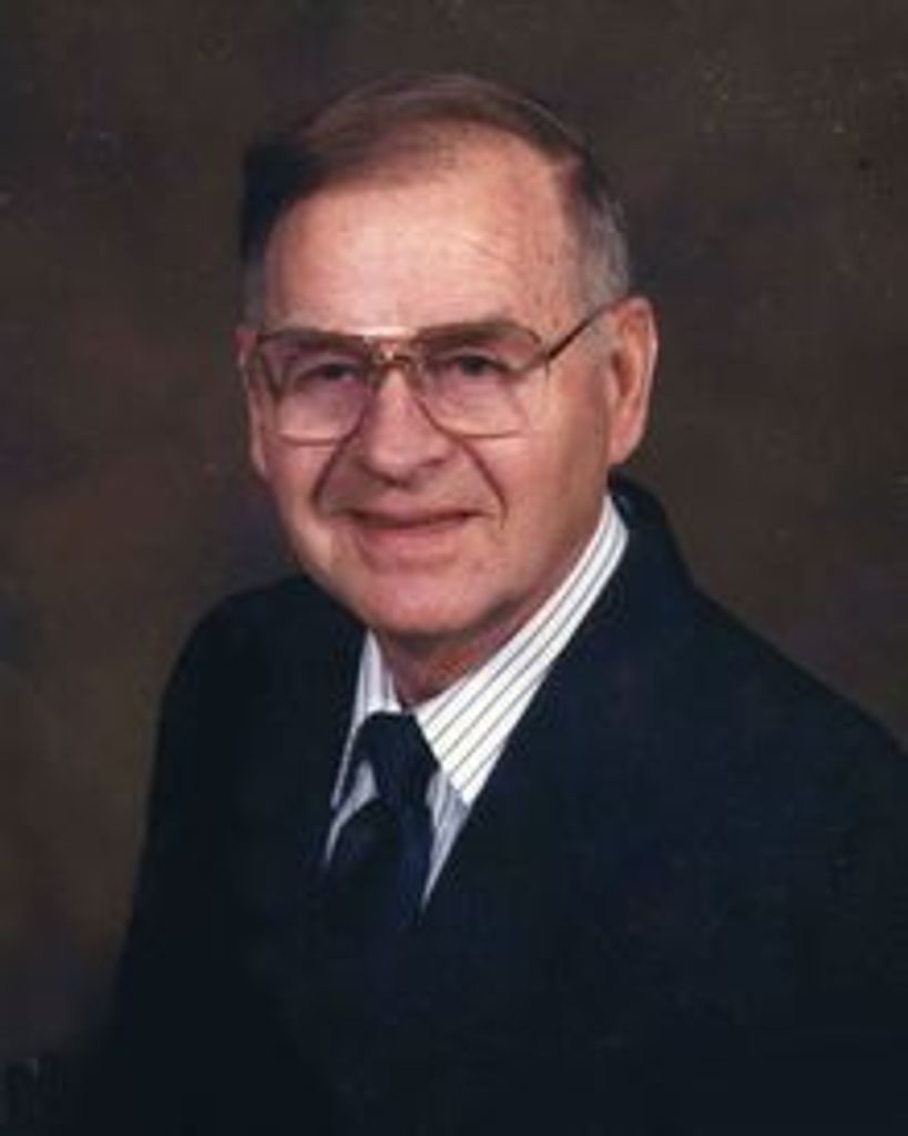 Earl Lingerfeldt Profile Photo
