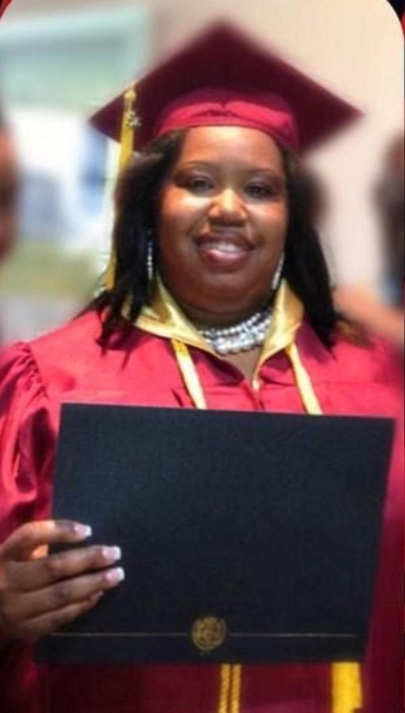 Yvonne Yvette Wallace-Ellis