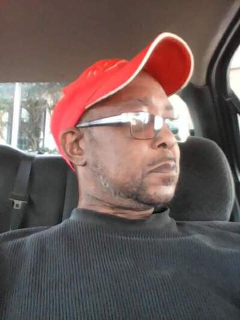 Robert Jones Profile Photo