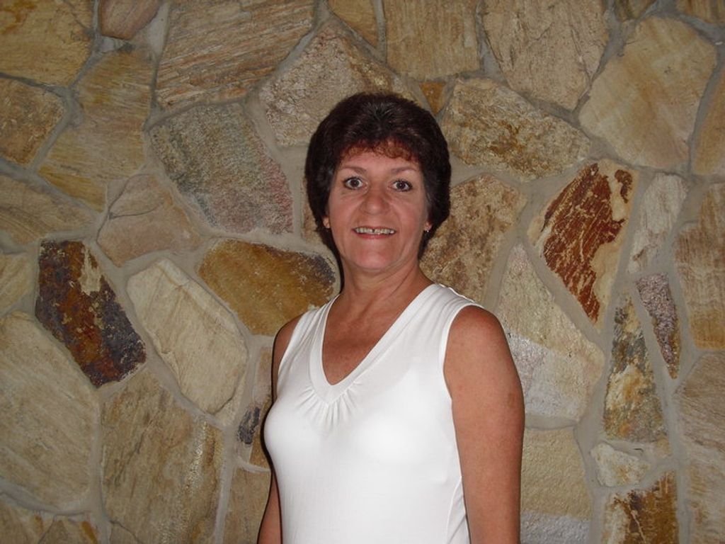 Linda L. Renfro