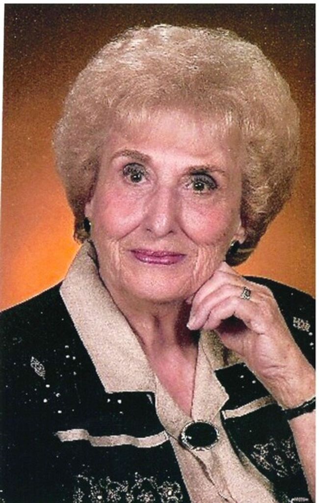 Mary Lou Gray Profile Photo