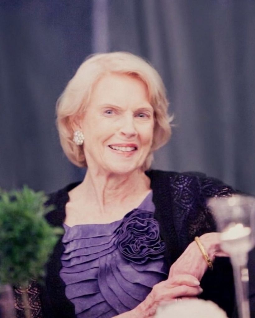 Suzanne Hughes Landen Profile Photo