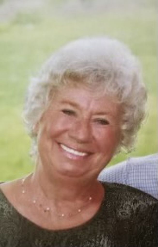 Bobbie Carolyn Woods Profile Photo