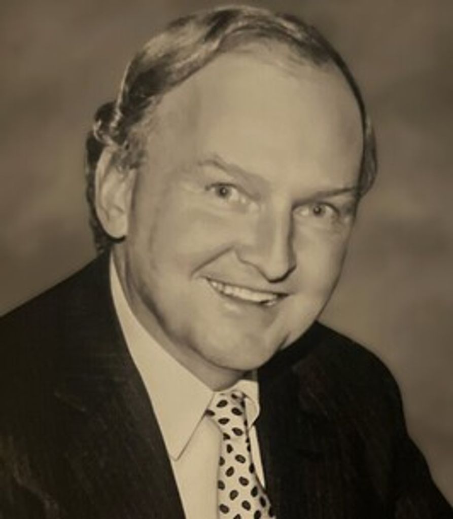 Robert Kelly Profile Photo